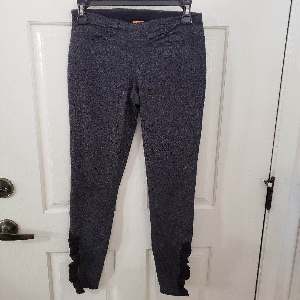 Lucy size Small